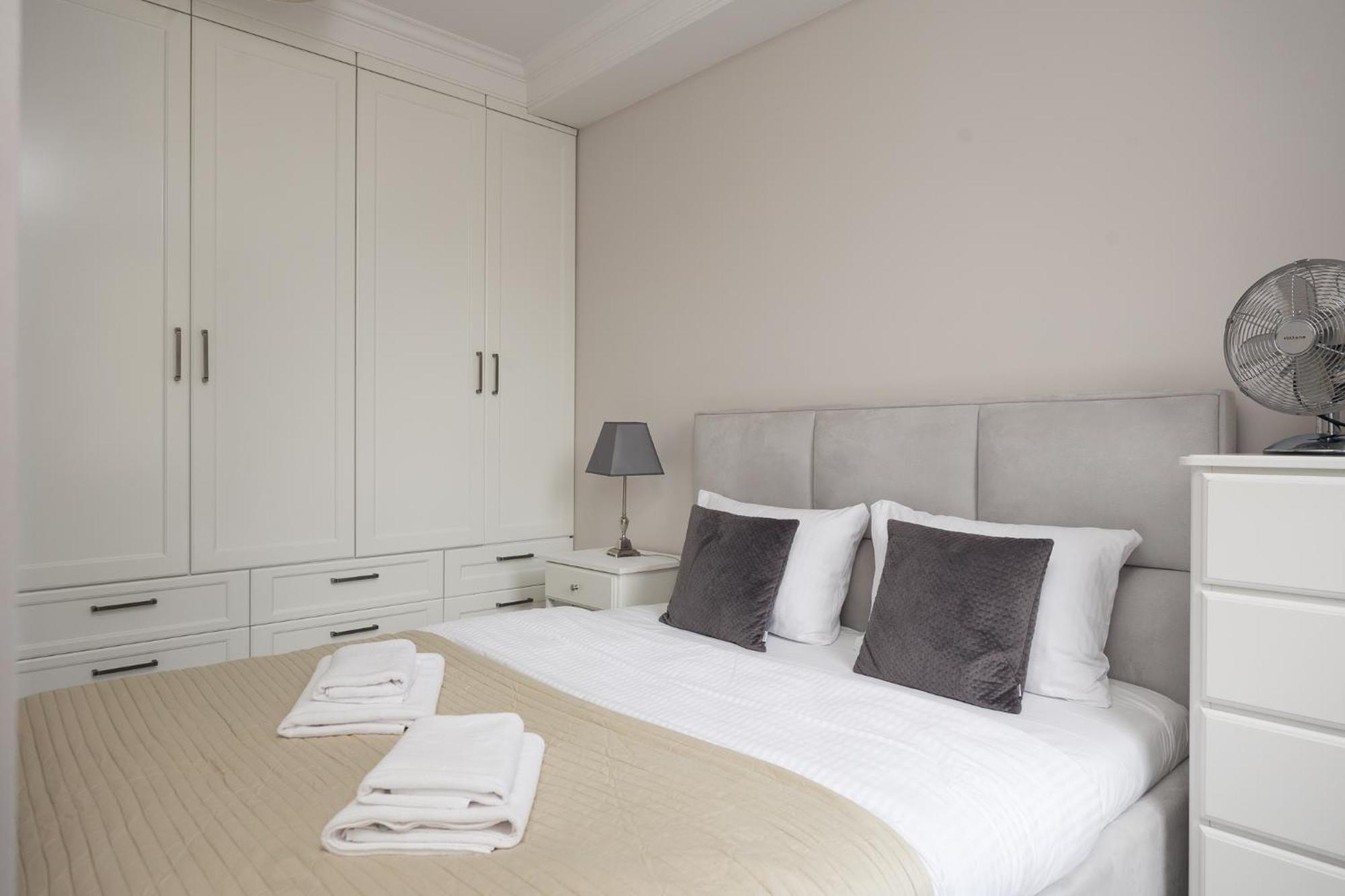 Chmielna Downtown Apartment Warschau